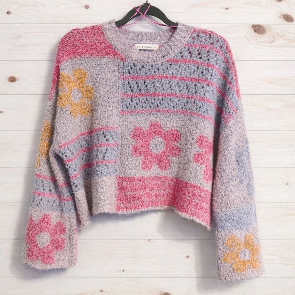 Moon & Madison Floral Patchwork Cropped Sweater ~ Boho Cottagecore Knit ~ Size S - Picture 4 of 14